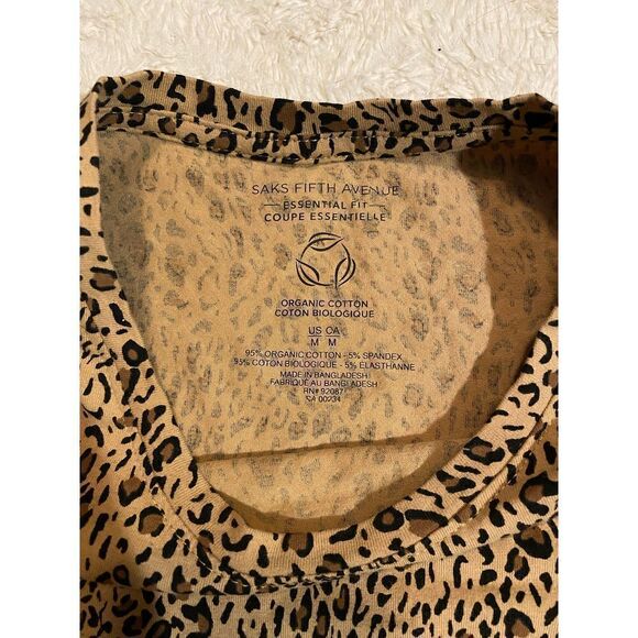 Saks Fifth Ave Tee - Picture 4 of 5